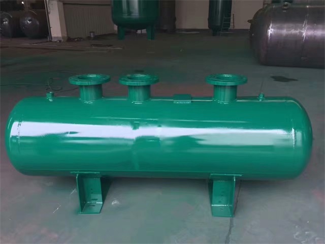 1679991473376569.jpeg 尧都尧都尧都蒸汽分气缸1.jpeg